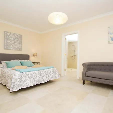 빌라 Stunning Seaview Casa Tosco 5 Bedroom Pool Table